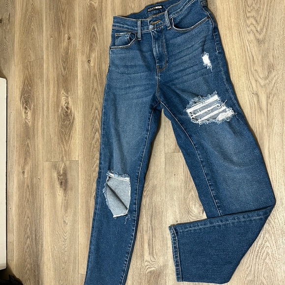 Jeans - Picture 2 of 4